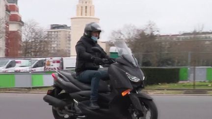 Véhicules : les deux-roues n’auront finalement pas de contrôle technique à faire