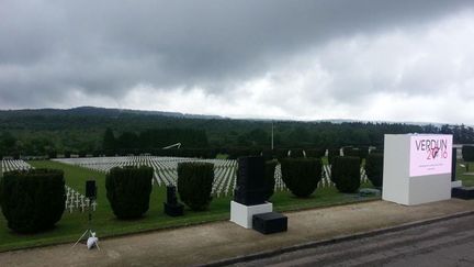 &nbsp; (L'ossuaire de Douaumont à 9km de Verdun © RF/Sandrine Etoa-Andègue)