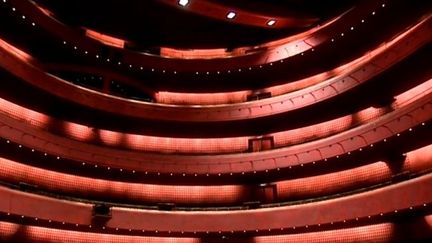 Nice ouvre les coulisses de son théâtre aux spectateurs
 (France 3 / Culturebox)