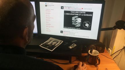 Les internautes de la "Katiba des Narvalos" traquent les jihadistes sur Internet depuis l'attentat de Charlie Hebdo en janvier 2015.&nbsp; (RADIO FRANCE)