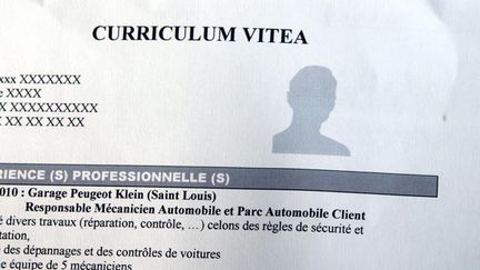 &nbsp; (Le CV anonyme ne sera pas rendu obligatoire © MAXPPP)