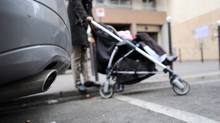 Les enfants sont beaucoup plus exposés à la pollution de l'air, selon&nbsp;l'EPHA. (YANN FOREIX / MAXPPP)