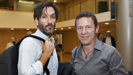 Le photographe ind&eacute;pendant, Ricardo Garc&iacute;a Vilanova, et&nbsp;e journaliste du quotidien espagnol "El Mundo", Javier Espinosa, le 11 d&eacute;cembre 2013 &agrave; Barcelone (Espagne). (JOAN BORRAS / PRH / AFP)