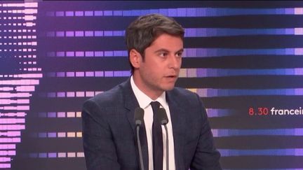 Gabriel Attal, ministre délégué chargé des Comptes publics,&nbsp;était l'invité de franceinfo le 19 juillet 2022. (FRANCEINFO / RADIOFRANCE)