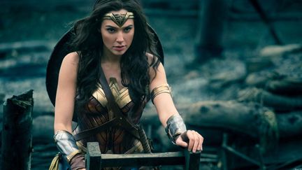 Gal Gadot dans "Wonder Woman" de Patty Jenkins
 (WARNER BROS. ENTERTAINMENT INC. AND RATPAC ENTERTAINMENT, LLC / Clay Enos/ TM &amp; (c) DC Comics)