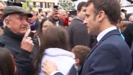 Emmanuel Macron chahuté à Sélestat (Bas-Rhin).