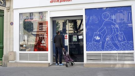 Un service "drive piéton", à Paris. (ONLY FRANCE VIA AFP)