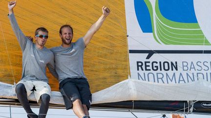 L'équipage français Sébastien Rogues et Fabien  Delahaye