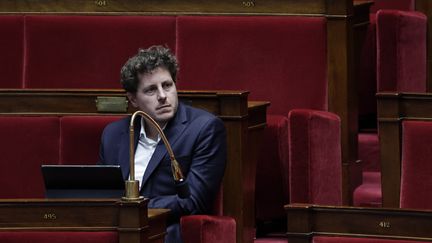 Julien Bayou, le 21 mai à l'Assemblée nationale. (STEPHANE DE SAKUTIN / AFP)