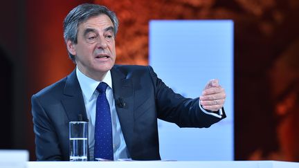 François Fillon lors d'un forum sur les questions de santé au palais Brongniart, à Paris, le 21 février 2017. (MUSTAFA YALCIN / AFP)