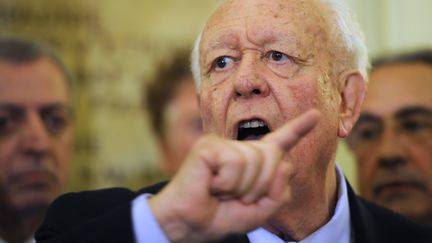 Le maire de Marseille (Bouches-du-Rh&ocirc;ne), Jean-Claude Gaudin, dimanche 30 mars 2014 &agrave; l"h&ocirc;tel de ville. (BORIS HORVAT / AFP)