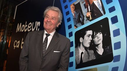 Alain Delon lors d'une visite de l'exposition "Moteur, ça tourne", à Nancy, le 18 juin 2016. (L'EST REPUBLICAIN / MAXPPP)