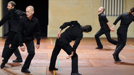 Un spectacle de danse de l'Ensemble de l'Abrupt et des percussions de Strasbourg (chorégraphie : Alban Richard), à Montpellier (23 juin 2013)
 (Pascal Guyot / AFP)