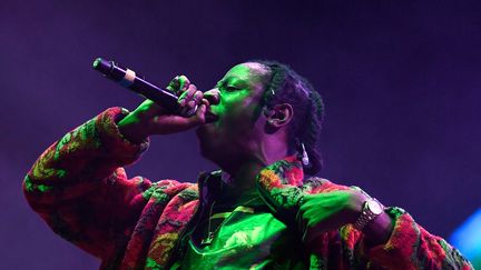 Le rappeur Joey Bada$$, de son vrai nom Jo-Vaughn Virginie Scott, le 13 novembre 2016, à Los Angeles.
 (FRAZER HARRISON / GETTY IMAGES NORTH AMERICA / AFP)