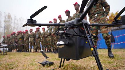 Des policiers éthiopiens assistent à un programme de formation au pilotage de drones organisé par le ministère chinois de la Sécurité publique à Pékin, le 14 novembre 2018. (XING GUANGLI / XINHUA)