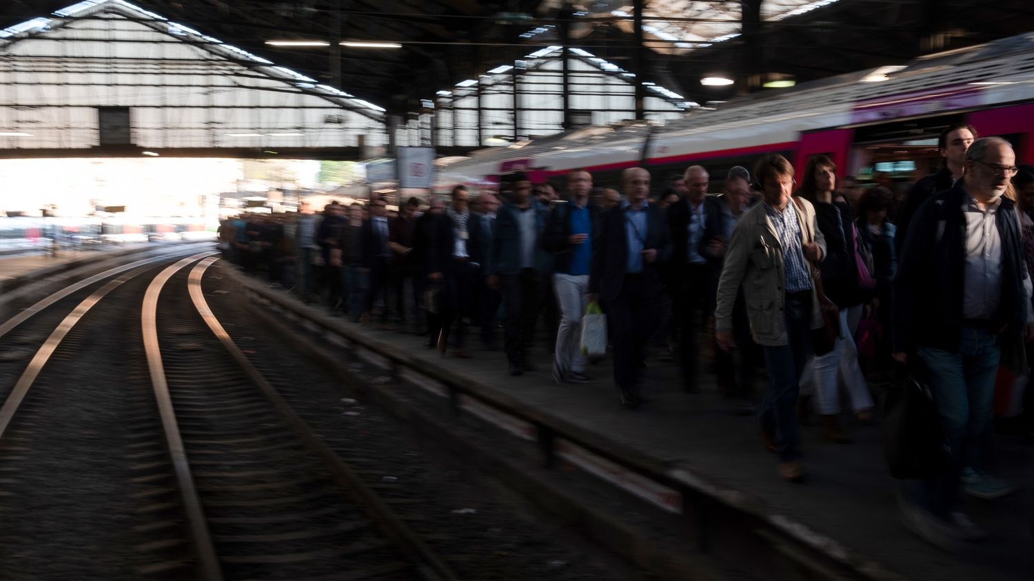 Grève du 5 décembre : la SNCF bloque les réservations pour les trains à