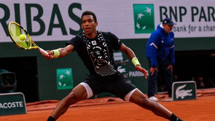 Félix Auger-Aliassime à Roland-Garros, dimanche 29 mai à Paris.&nbsp; (THOMAS SAMSON / AFP)