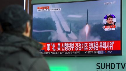 Le missile a été tiré depuis une base à l’ouest de la Corée du Nord. (JUNG YEON-JE / AFP)