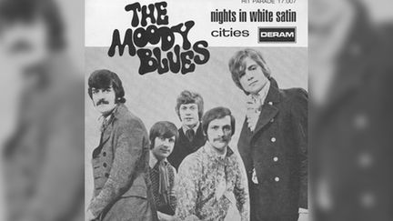 "Nights in White Satin" des Moody Blues : un phénomène commercial massif et durable... (DERAM)