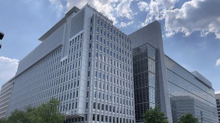 Les locaux de la Banque mondiale à Washington (Etats-Unis), le 20&nbsp;mai 2021. (DANIEL SLIM / AFP)