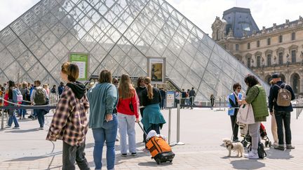 Les touristes sont de retour en France, d'après les professionnels du voyage. Image d'illustration. (BRUNO LEVESQUE / MAXPPP)