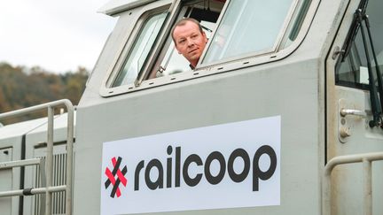 L'inauguration du service fret Railcoop, le 15 novembre 2021. (J?R?MIE FULLERINGER / MAXPPP)