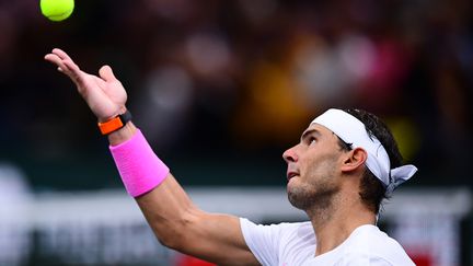 Rafael Nadal durant le Masters 1000 de Paris-Bercy (MARTIN BUREAU / AFP)