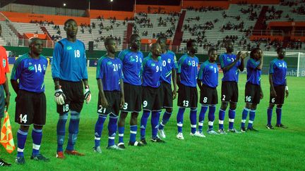 L'équipe de football de Tanzanie lors de la rencontre qui l'opposait au Sénagal, à Abidjan (Côte d'Ivoire), le 22 février 2009. (GBEKIDE BARNUS / MAXPPP TEAMSHOOT)