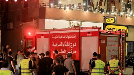 Des services de secours à Beyrouth, mobilisés après une attaque de l'armée israélienne, le 23 septembre 2024. (AFP)