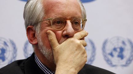 Le diplomate br&eacute;silien Paulo Pinheiro, pr&eacute;sident de la Commission d'enqu&ecirc;te de l'ONU&nbsp;sur les crimes contre les droits de l'homme en Syrie, le 3 juin 2013 en Gen&egrave;ve (Suisse). (RUBEN SPRICH / REUTERS)