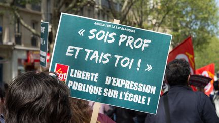 Des professeurs manifestent contre la réforme Blanquer, le 18 avril 2019, à Paris. (RICCARDO MILANI / HANS LUCAS / AFP)