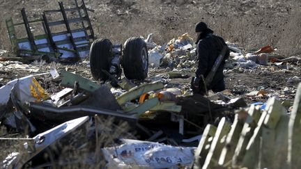 Vol MH17 : un document un an après