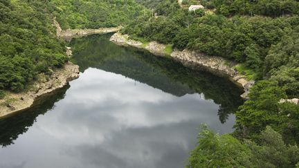 La rivière&nbsp;Chassezac. (THERIN-WEISE / ARCO IMAGES GMBH)