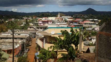 La ville de Tsingoni, à Mayotte, le 14 septembre 2019. (ALI AL-DAHER / AFP)