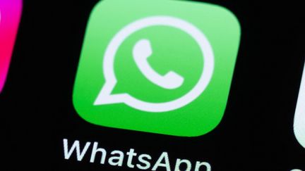 Attention à l'escroquerie aux faux conseillers bancaires qui passent désormais par WhatsApp