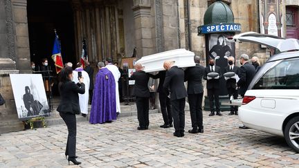 Les obsèques de Juliette Gréco en l'église de Saint-Germain des Près, à Paris, le 4 octobre 2020. (VILLARD/SIPA)