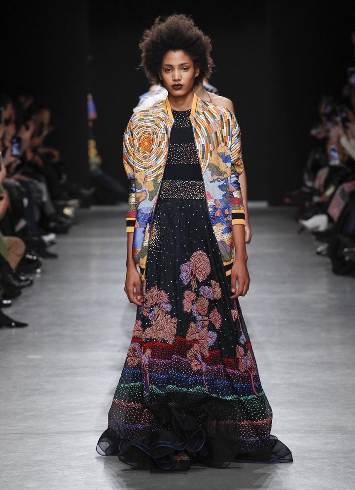 Rahul Mishra automne-hiver 2017-18, à Paris, mars 2017..
 (Rahul Mishra )