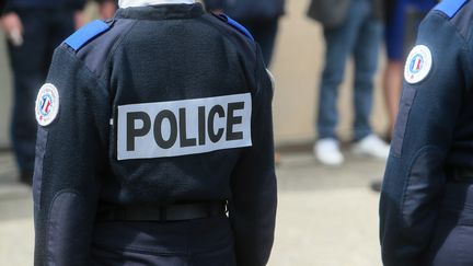 Des policiers à Valence (Drôme), le 19 mai 2021. (NICOLAS GUYONNET / HANS LUCAS / AFP)