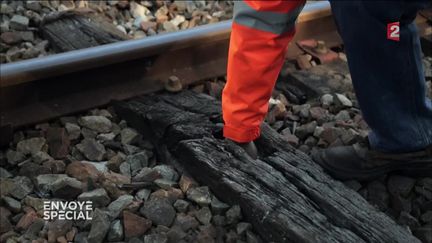 Envoyé spécial. SNCF : à quoi ressemble une "voie obsolète" ?