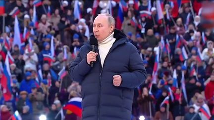 Guerre en Ukraine : le show de Vladimir Poutine dans un stade à Moscou