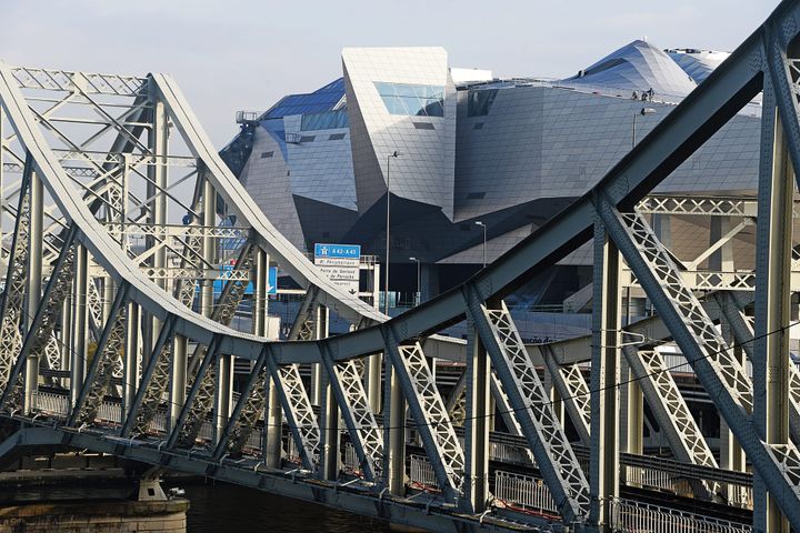 Arrivée sur le Musée des Confluences
 (Richard Mouillaud / PQR Le Progrès)