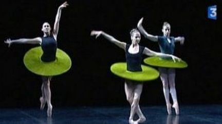 Le Ballet de Lorraine présente &quot;The vertiginous Thrill of Exactitude&quot; de Forsythe au Maillon
 (Culturebox)