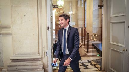 Gabriel Attal compte s'assurer du soutien des députés de son groupe dans sa quête de la présidence du parti Renaissance. (LUC NOBOUT / MAXPPP)