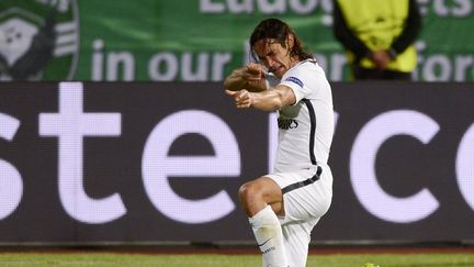 Edinson Cavani célèbre son but, sur la pelouse de&nbsp;Ludogorets Razgrad, le 29 septembre 2016. (NIKOLAY DOYCHINOV / AFP)