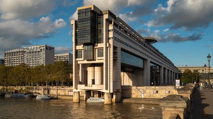 Bâtiment du ministère de l'Économie, des Finances et de l'Industrie, à Paris, le 16 octobre 2024. (STEPHANE OUZOUNOFF / HANS LUCAS)