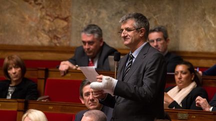 Le député Jean Lassalle, lors d'une séance de questions au gouvernement à l'Assemblée nationale, à Paris, le 12 janvier 2016. (MAXPPP)