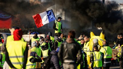 "Gilets jaunes" : les manifestants fêtent le premier anniversaire du mouvement