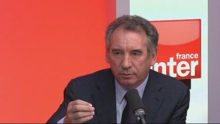 François Bayrou devient le plus populaire des candidats à la présidentielle (France Inter)