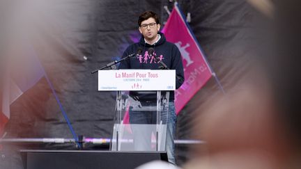 Albéric Dumont, vice-président de la Manif pour tous, le 5 octobre 2014, lors d'un meeting à Paris. (MATTHIEU ALEXANDRE / AFP)