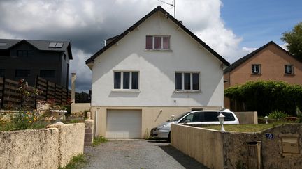 La maison de MIchel Fourniret à Ville-sur-Lumes (Ardennes), le 19 juin 2020, avant des fouilles dans le cadre de l'enquête sur la&nbsp;disparition d'Estelle Mouzin en 2003. (FRANCOIS NASCIMBENI / AFP)